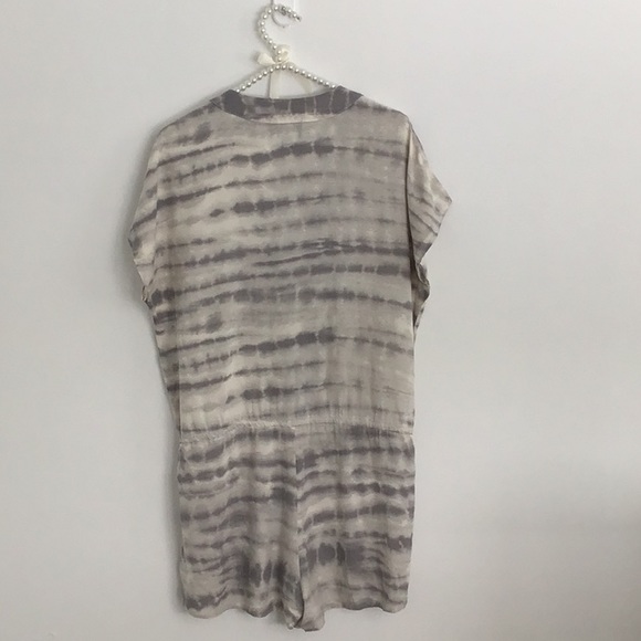 Lumiere Romper - Picture 2 of 2